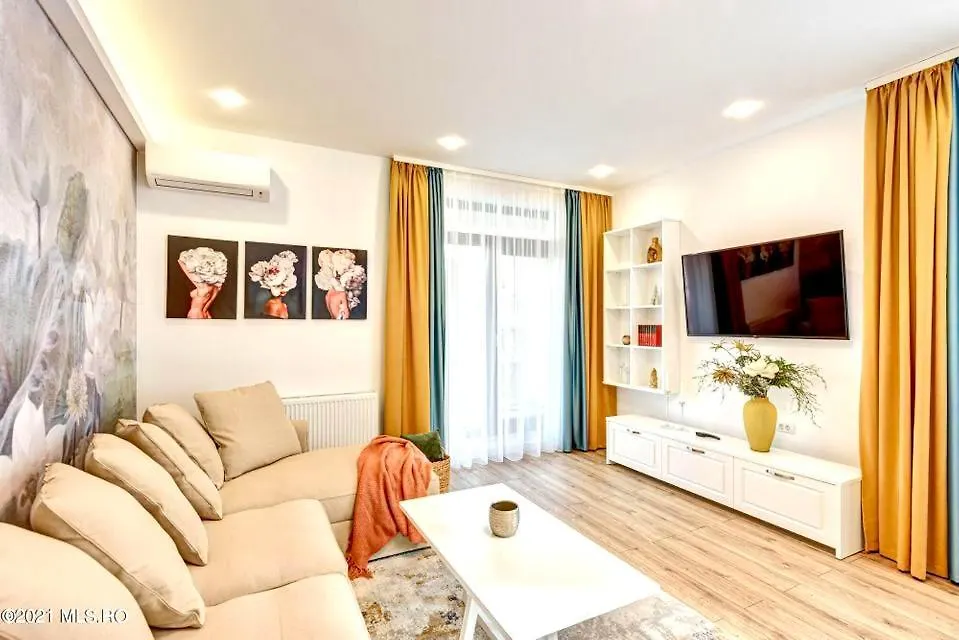 Apartment Smaranda Park Lake Bucharest Romania