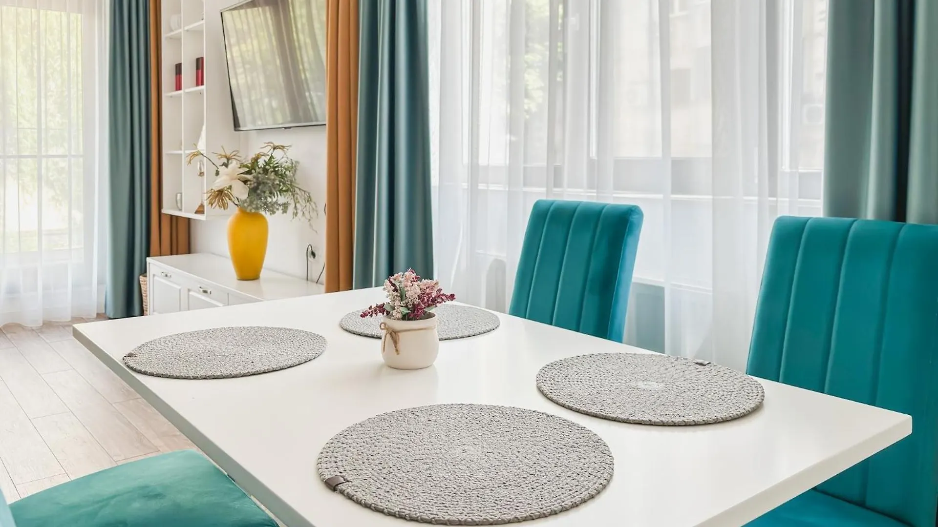 Smaranda Park Lake Bukarest Apartment